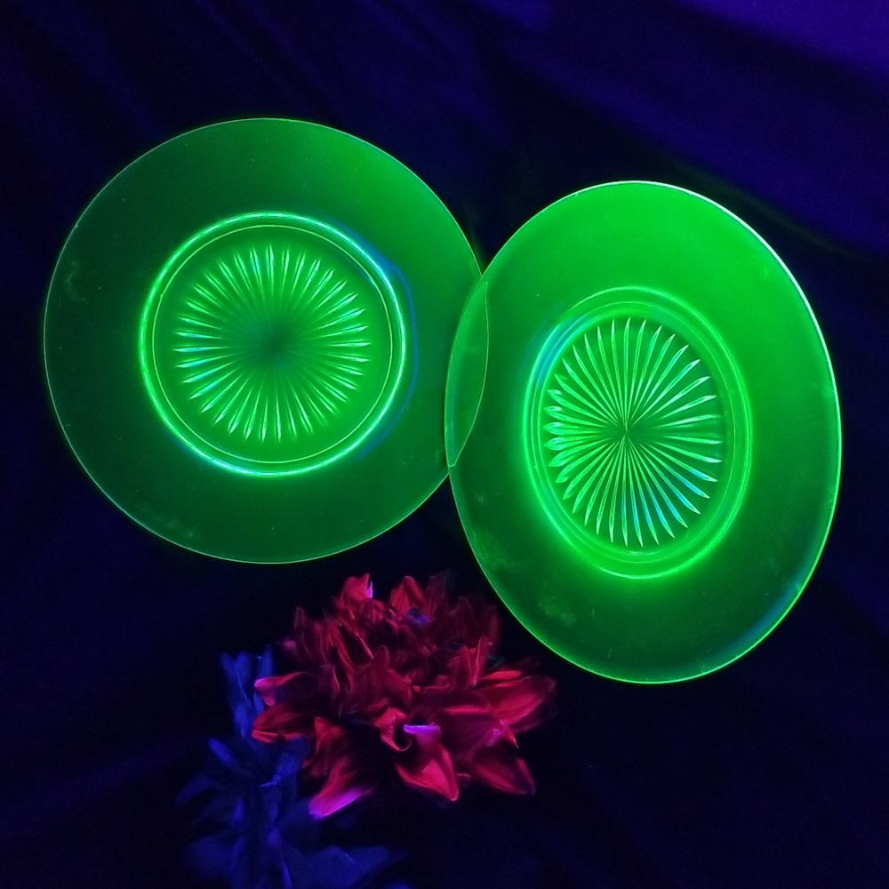 Depression Era Green Uranium Underplates